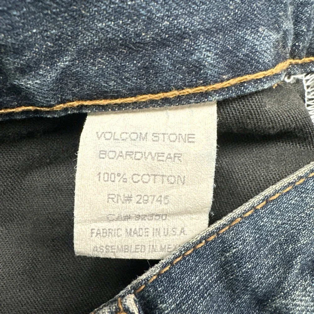 VTG Y2K Volcom Black Bart Button Fly Jeans Men 30x32 Blue Straight Leg Painted